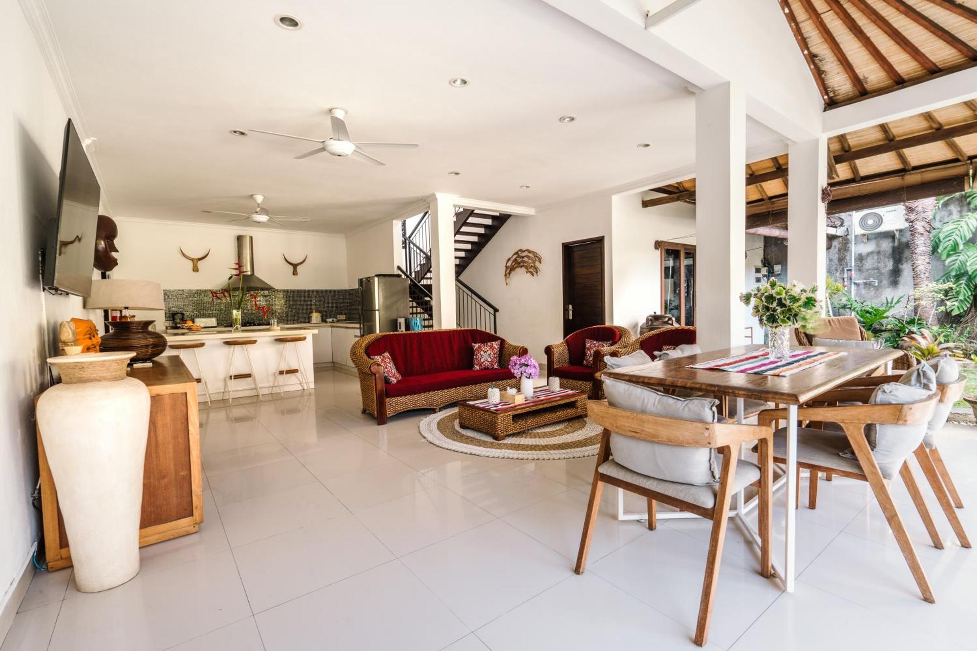 Sari Temuku Villa Seminyak Buitenkant foto