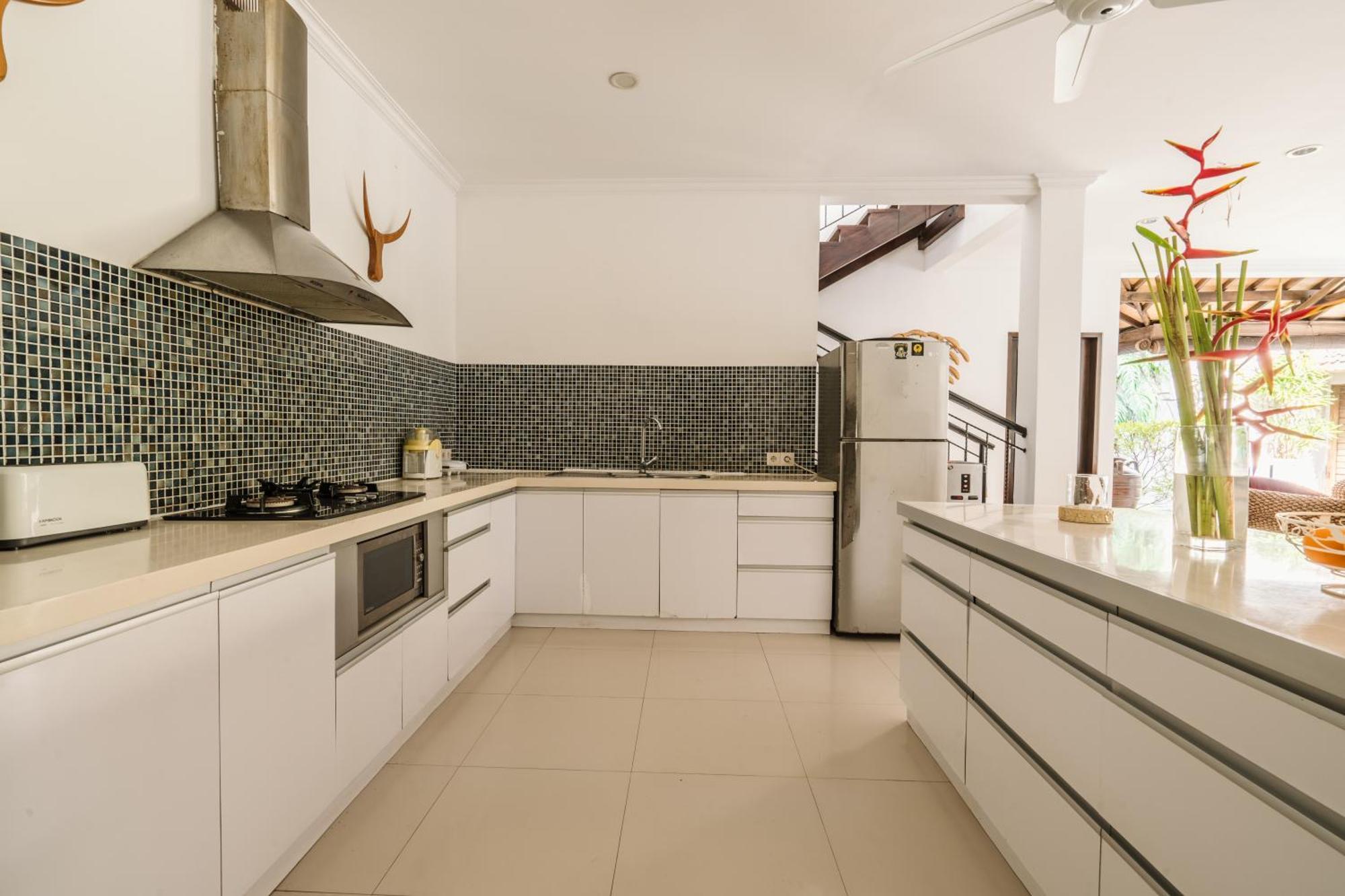 Sari Temuku Villa Seminyak Buitenkant foto